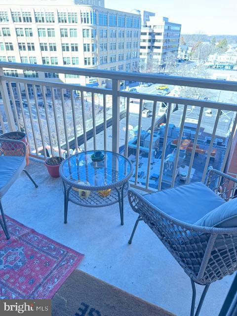 1205 N GARFIELD ST #609, ARLINGTON, Virginia 22201, 2 Bedrooms Bedrooms, ,1 BathroomBathrooms,Residential,For sale,1205 N GARFIELD ST #609,VAAR2053508 MLS # VAAR2053508