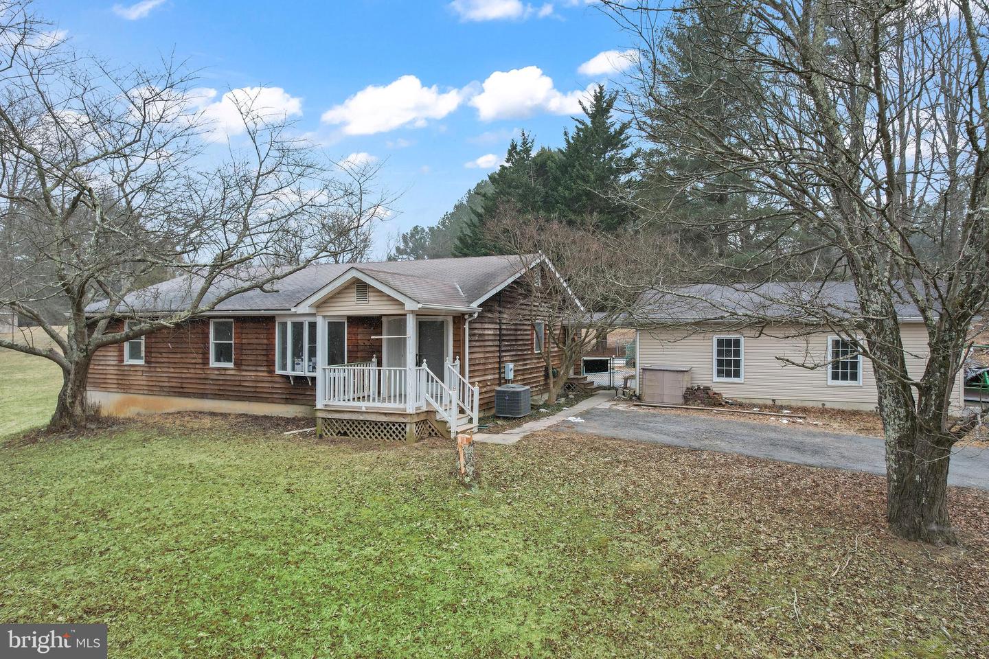 37771 CHAPPELLE HILL RD, PURCELLVILLE, Virginia 20132, 3 Bedrooms Bedrooms, ,3 BathroomsBathrooms,Residential,For sale,37771 CHAPPELLE HILL RD,VALO2089168 MLS # VALO2089168