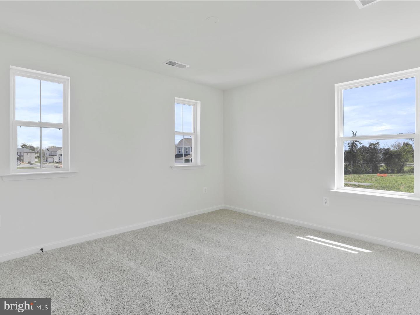 136 CURTAIN FALL DR, MIDDLETOWN, Virginia 22645, 3 Bedrooms Bedrooms, ,2 BathroomsBathrooms,Residential,For sale,136 CURTAIN FALL DR,VAFV2024514 MLS # VAFV2024514