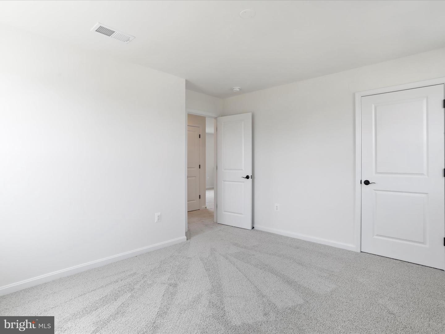 136 CURTAIN FALL DR, MIDDLETOWN, Virginia 22645, 3 Bedrooms Bedrooms, ,2 BathroomsBathrooms,Residential,For sale,136 CURTAIN FALL DR,VAFV2024514 MLS # VAFV2024514