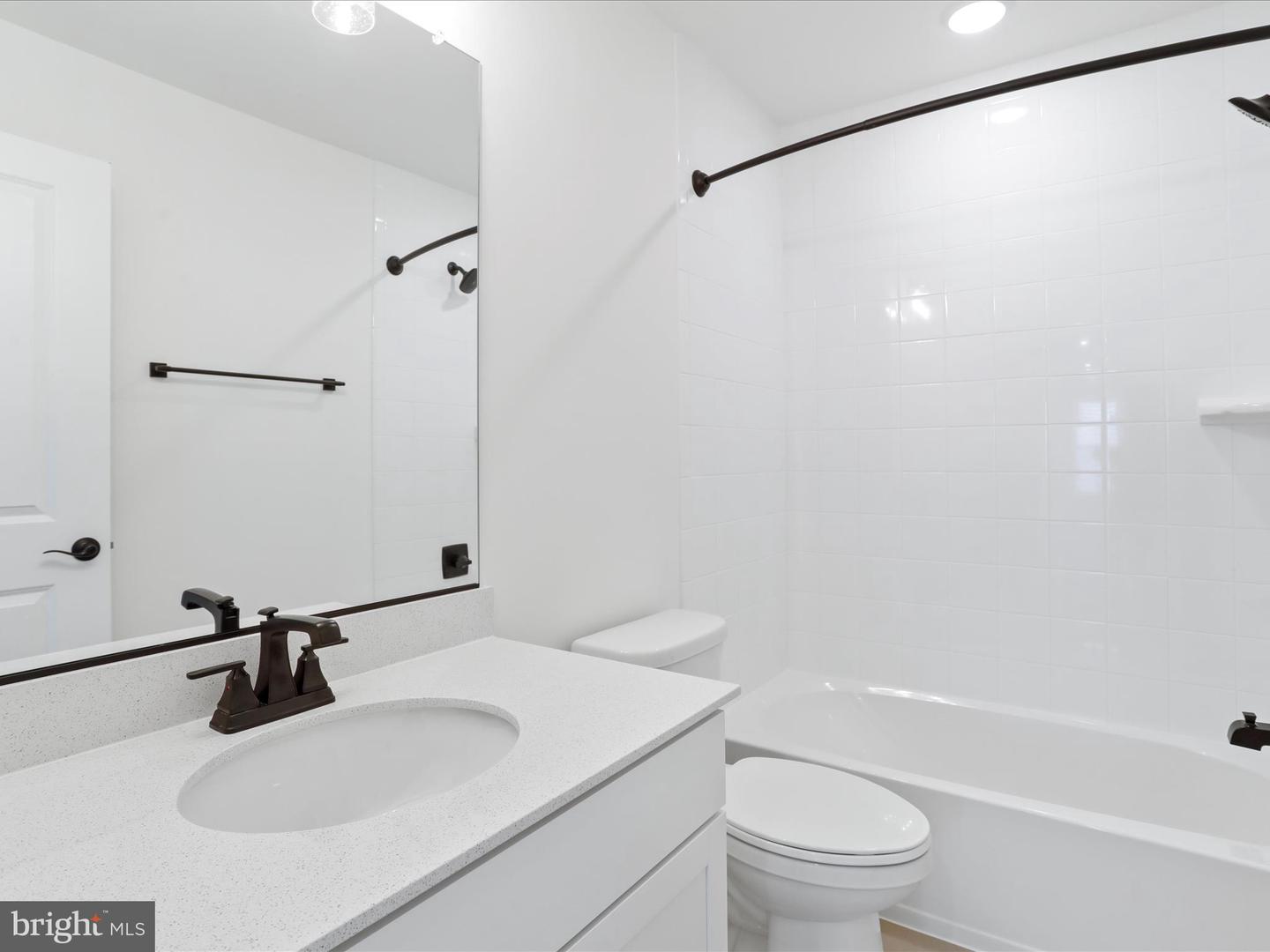 136 CURTAIN FALL DR, MIDDLETOWN, Virginia 22645, 3 Bedrooms Bedrooms, ,2 BathroomsBathrooms,Residential,For sale,136 CURTAIN FALL DR,VAFV2024514 MLS # VAFV2024514