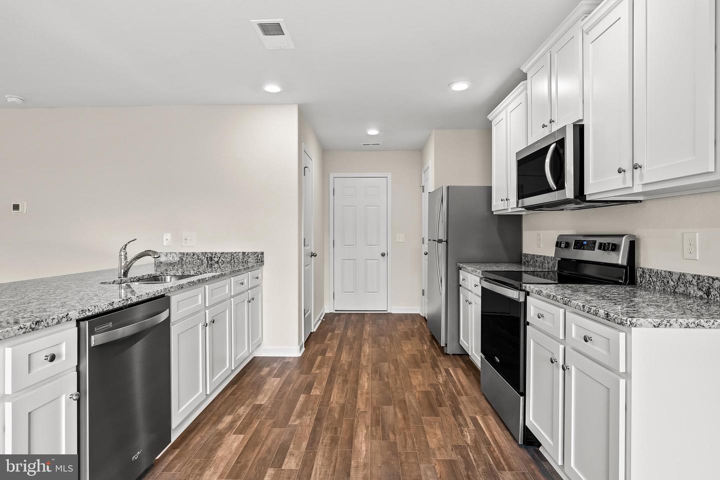 17135 J SHELBY GUSS WAY, BOWLING GREEN, Virginia 22427, 3 Bedrooms Bedrooms, 11 Rooms Rooms,2 BathroomsBathrooms,Residential,For sale,17135 J SHELBY GUSS WAY,VACV2007640 MLS # VACV2007640