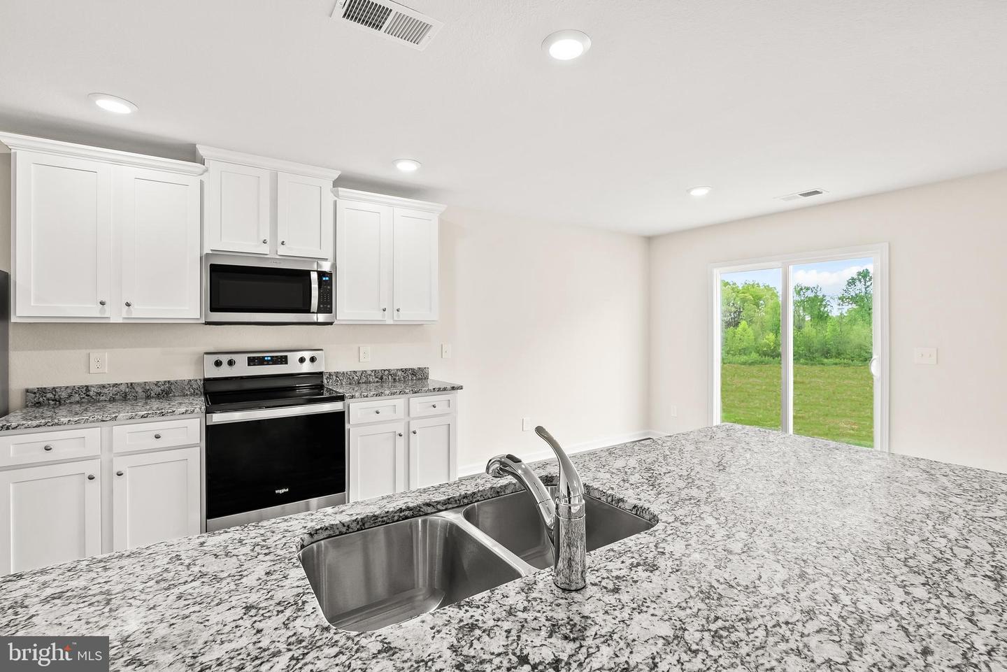 17135 J SHELBY GUSS WAY, BOWLING GREEN, Virginia 22427, 3 Bedrooms Bedrooms, 11 Rooms Rooms,2 BathroomsBathrooms,Residential,For sale,17135 J SHELBY GUSS WAY,VACV2007640 MLS # VACV2007640