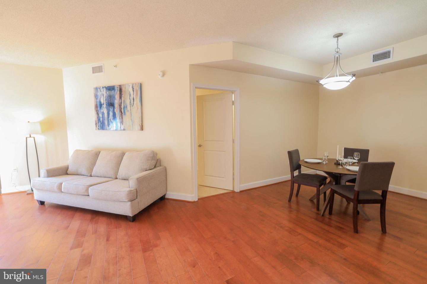 3600 S GLEBE RD #332W, ARLINGTON, Virginia 22202, 2 Bedrooms Bedrooms, ,2 BathroomsBathrooms,Residential,For sale,3600 S GLEBE RD #332W,VAAR2053690 MLS # VAAR2053690