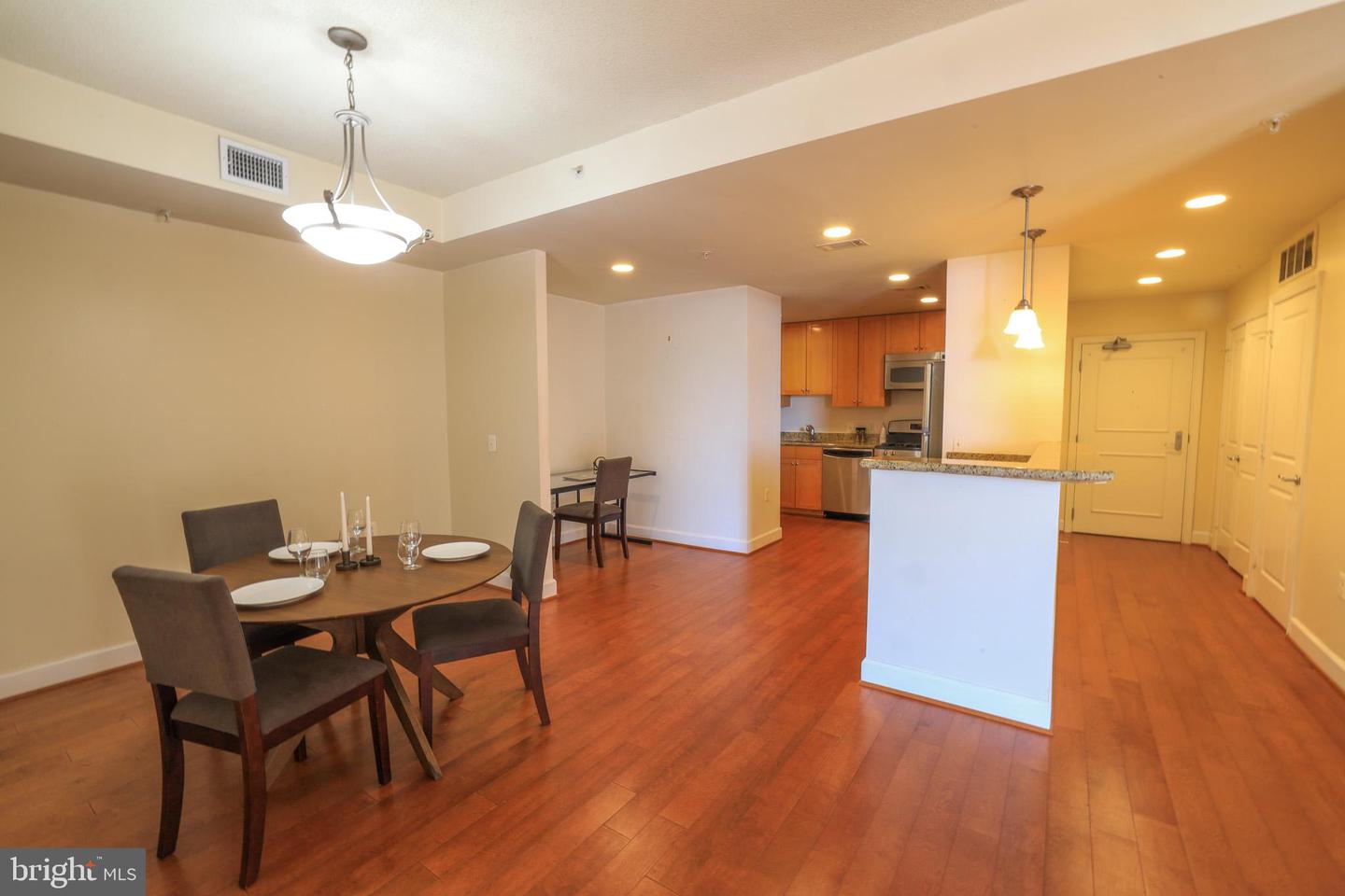 3600 S GLEBE RD #332W, ARLINGTON, Virginia 22202, 2 Bedrooms Bedrooms, ,2 BathroomsBathrooms,Residential,For sale,3600 S GLEBE RD #332W,VAAR2053690 MLS # VAAR2053690