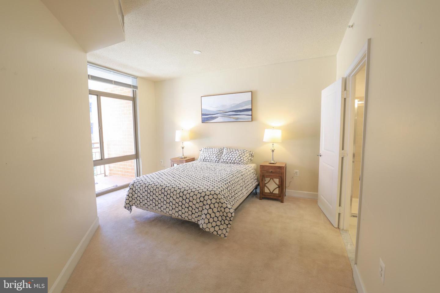 3600 S GLEBE RD #332W, ARLINGTON, Virginia 22202, 2 Bedrooms Bedrooms, ,2 BathroomsBathrooms,Residential,For sale,3600 S GLEBE RD #332W,VAAR2053690 MLS # VAAR2053690