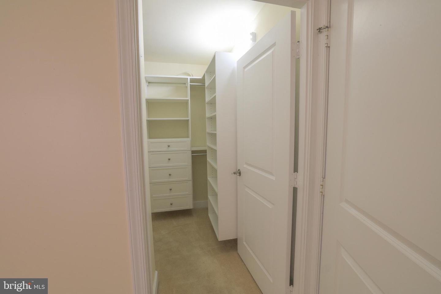 3600 S GLEBE RD #332W, ARLINGTON, Virginia 22202, 2 Bedrooms Bedrooms, ,2 BathroomsBathrooms,Residential,For sale,3600 S GLEBE RD #332W,VAAR2053690 MLS # VAAR2053690