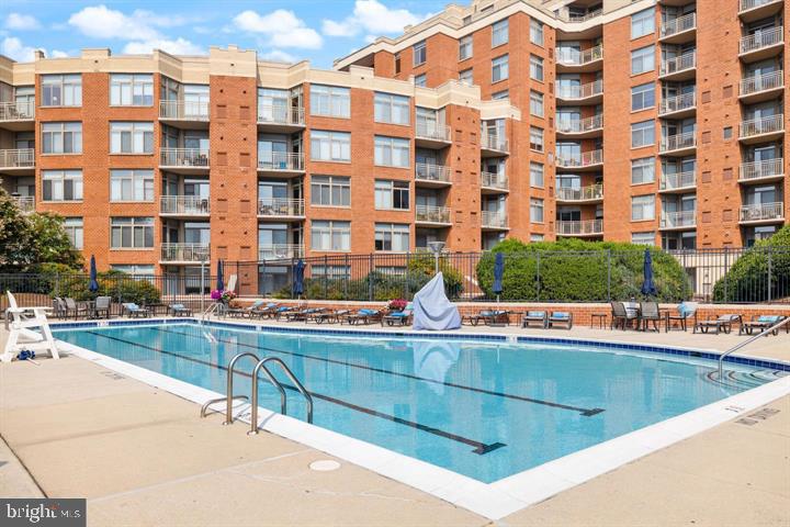 3600 S GLEBE RD #332W, ARLINGTON, Virginia 22202, 2 Bedrooms Bedrooms, ,2 BathroomsBathrooms,Residential,For sale,3600 S GLEBE RD #332W,VAAR2053690 MLS # VAAR2053690