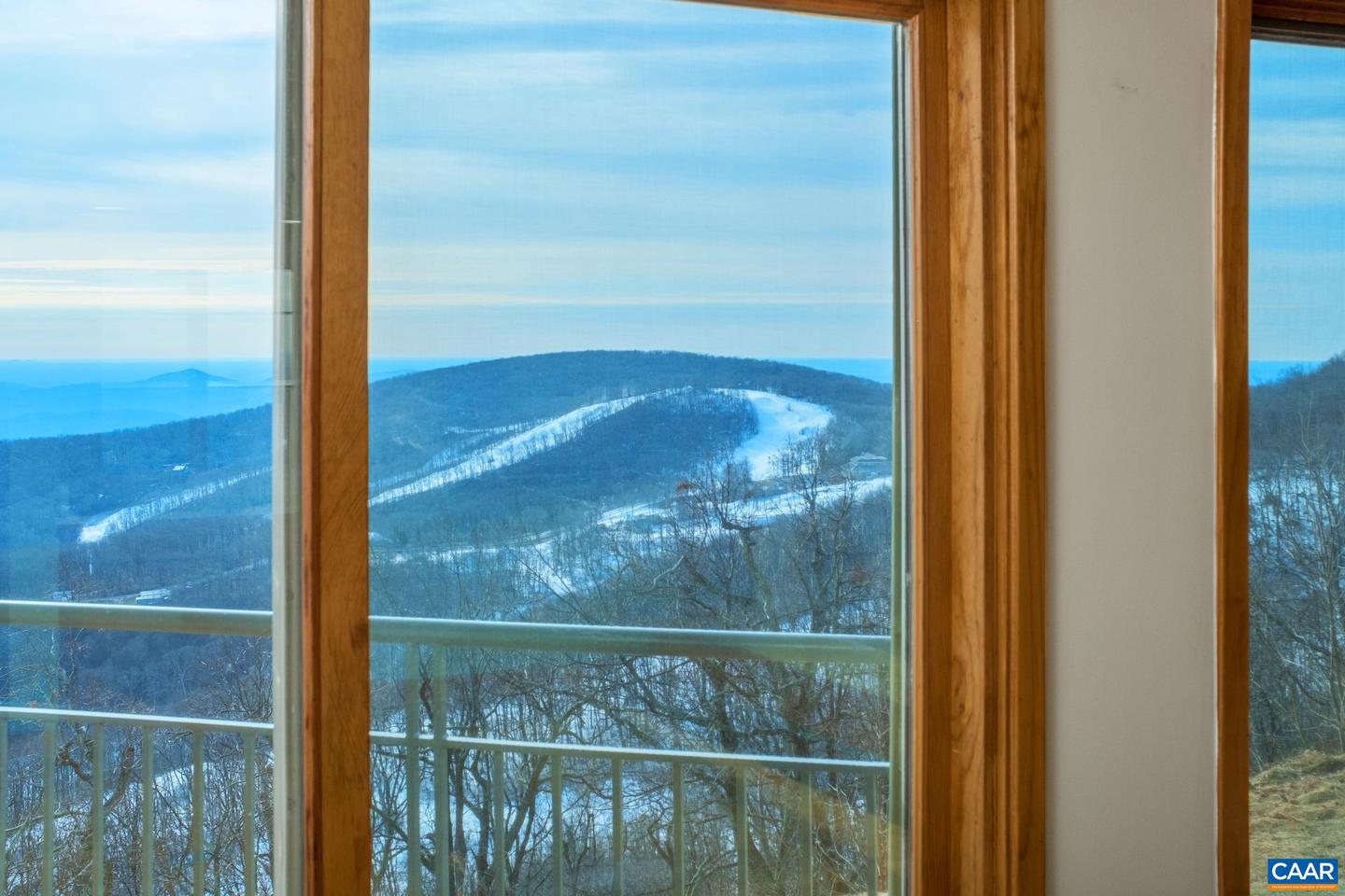 1584 VISTAS CONDOS, WINTERGREEN RESORT, Virginia 22967, 2 Bedrooms Bedrooms, ,2 BathroomsBathrooms,Residential,For sale,1584 VISTAS CONDOS,661107 MLS # 661107