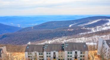 1584 VISTAS CONDOS, WINTERGREEN RESORT, Virginia 22967, 2 Bedrooms Bedrooms, ,2 BathroomsBathrooms,Residential,For sale,1584 VISTAS CONDOS,661107 MLS # 661107