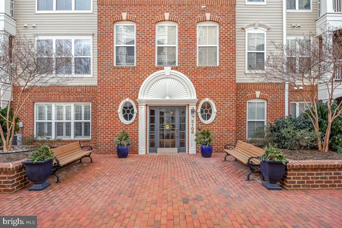 5108 DONOVAN DR #104, ALEXANDRIA, Virginia 22304, 1 Bedroom Bedrooms, ,1 BathroomBathrooms,Residential,For sale,5108 DONOVAN DR #104,VAAX2042034 MLS # VAAX2042034