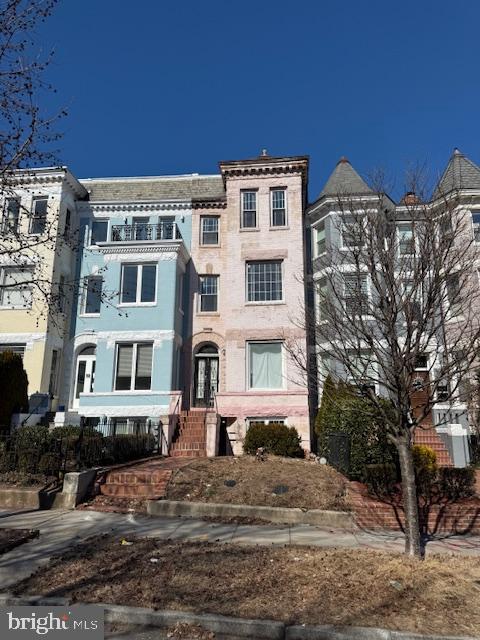 1201 GIRARD ST NW, WASHINGTON, District Of Columbia 20009, 6 Bedrooms Bedrooms, ,4 BathroomsBathrooms,Residential,For sale,1201 GIRARD ST NW,DCDC2186168 MLS # DCDC2186168