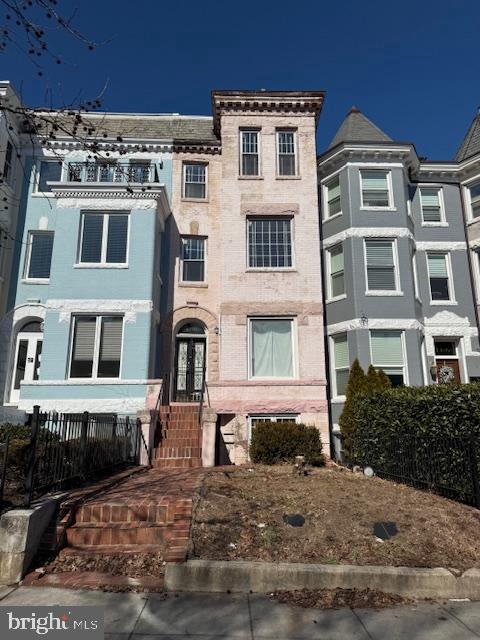 1201 GIRARD ST NW, WASHINGTON, District Of Columbia 20009, 6 Bedrooms Bedrooms, ,4 BathroomsBathrooms,Residential,For sale,1201 GIRARD ST NW,DCDC2186168 MLS # DCDC2186168