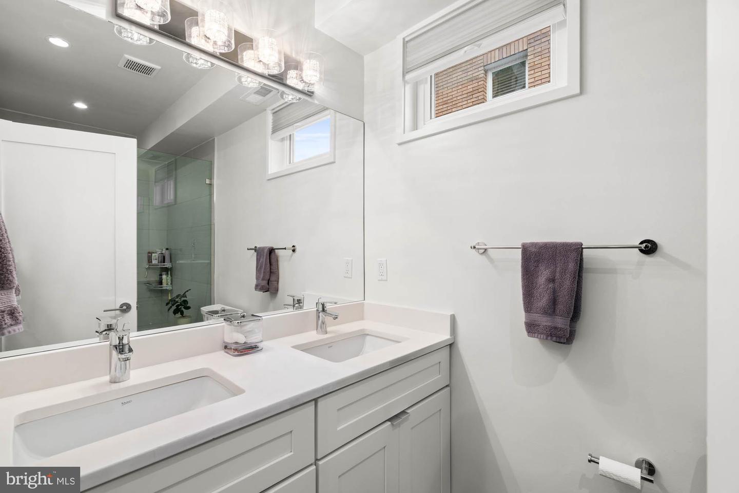 1821 NEWTON ST NW #2, WASHINGTON, District Of Columbia 20010, 2 Bedrooms Bedrooms, ,2 BathroomsBathrooms,Residential,For sale,1821 NEWTON ST NW #2,DCDC2186422 MLS # DCDC2186422