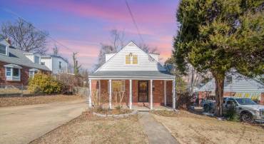 7214 TYLER AVE, FALLS CHURCH, Virginia 22042, 4 Bedrooms Bedrooms, ,2 BathroomsBathrooms,Residential,For sale,7214 TYLER AVE,VAFX2223352 MLS # VAFX2223352