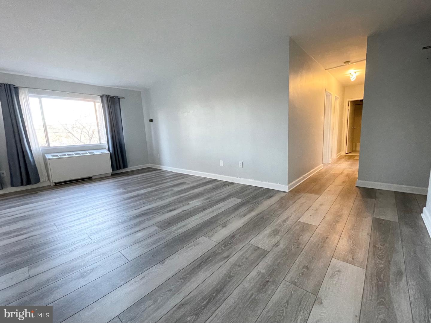 3601 5TH ST S #210, ARLINGTON, Virginia 22204, 2 Bedrooms Bedrooms, ,1 BathroomBathrooms,Residential,For sale,3601 5TH ST S #210,VAAR2052078 MLS # VAAR2052078