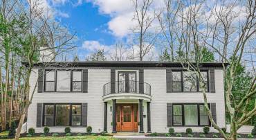 ALEXANDRIA, Virginia 22307, 5 Bedrooms Bedrooms, ,3 BathroomsBathrooms,Residential,For sale,VAFX2221850 MLS # VAFX2221850