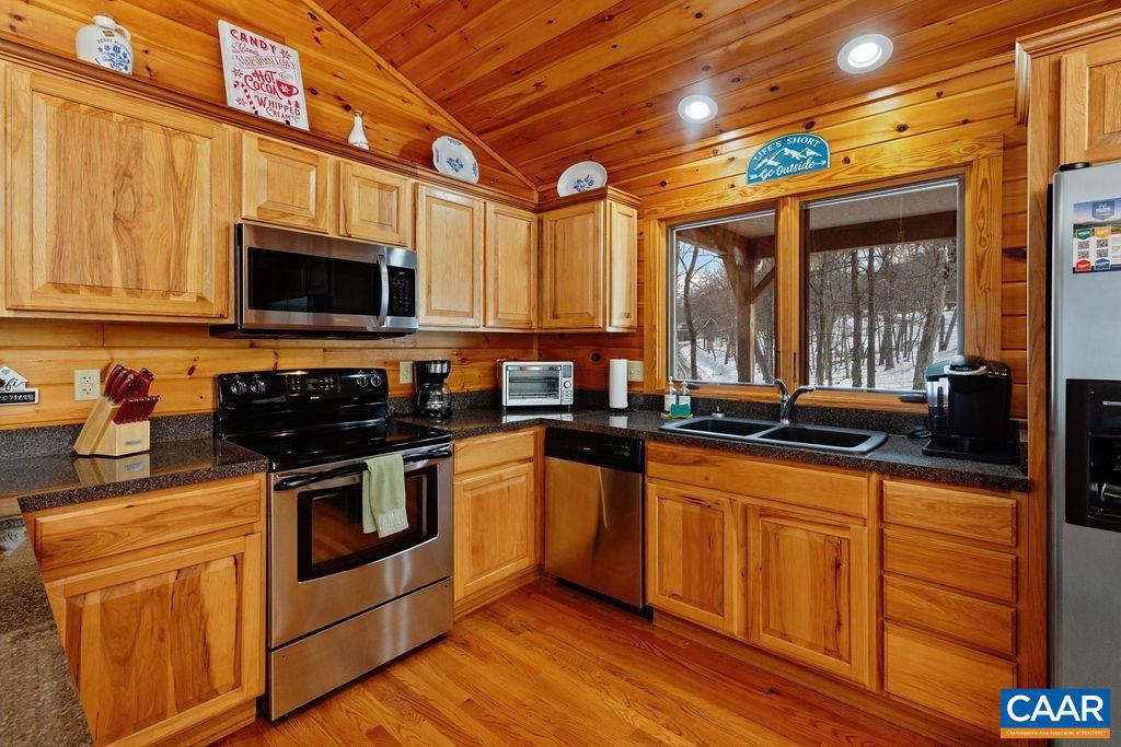 25 DEVILS BEND, WINTERGREEN RESORT, Virginia 22967, 3 Bedrooms Bedrooms, ,2 BathroomsBathrooms,Residential,For sale,25 DEVILS BEND,660266 MLS # 660266