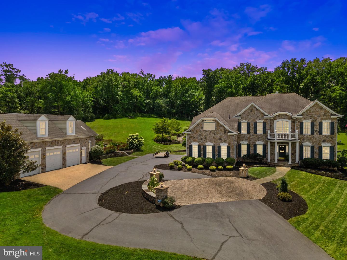 40243 FEATHERBED LN, LOVETTSVILLE, Virginia 20180, 5 Bedrooms Bedrooms, 22 Rooms Rooms,4 BathroomsBathrooms,Residential,For sale,40243 FEATHERBED LN,VALO2086380 MLS # VALO2086380