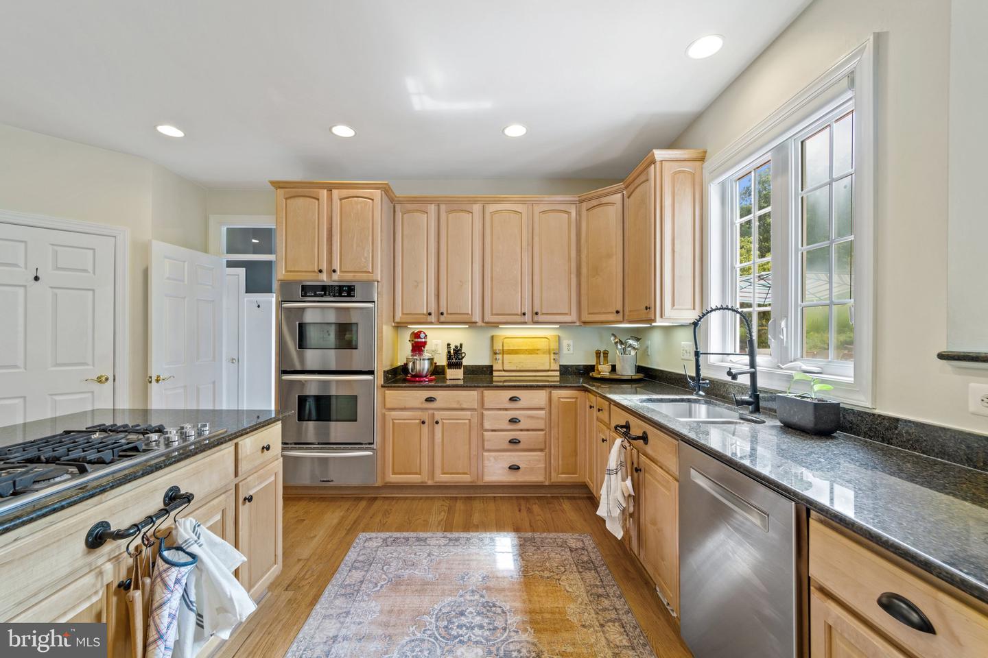 40243 FEATHERBED LN, LOVETTSVILLE, Virginia 20180, 5 Bedrooms Bedrooms, 22 Rooms Rooms,4 BathroomsBathrooms,Residential,For sale,40243 FEATHERBED LN,VALO2086380 MLS # VALO2086380