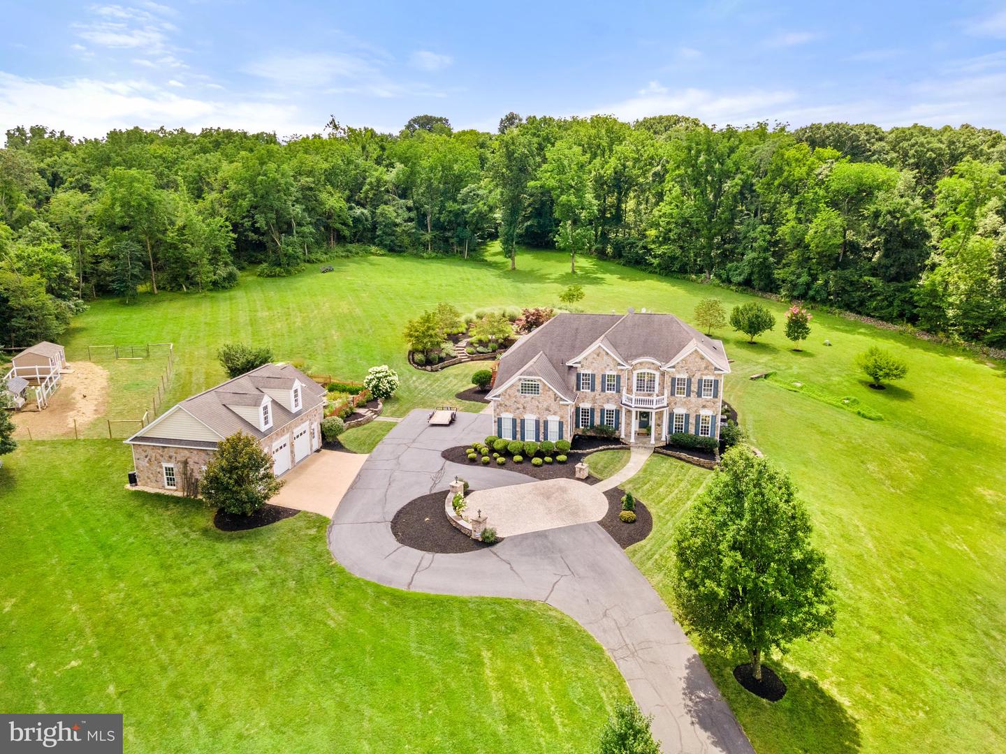 40243 FEATHERBED LN, LOVETTSVILLE, Virginia 20180, 5 Bedrooms Bedrooms, 22 Rooms Rooms,4 BathroomsBathrooms,Residential,For sale,40243 FEATHERBED LN,VALO2086380 MLS # VALO2086380