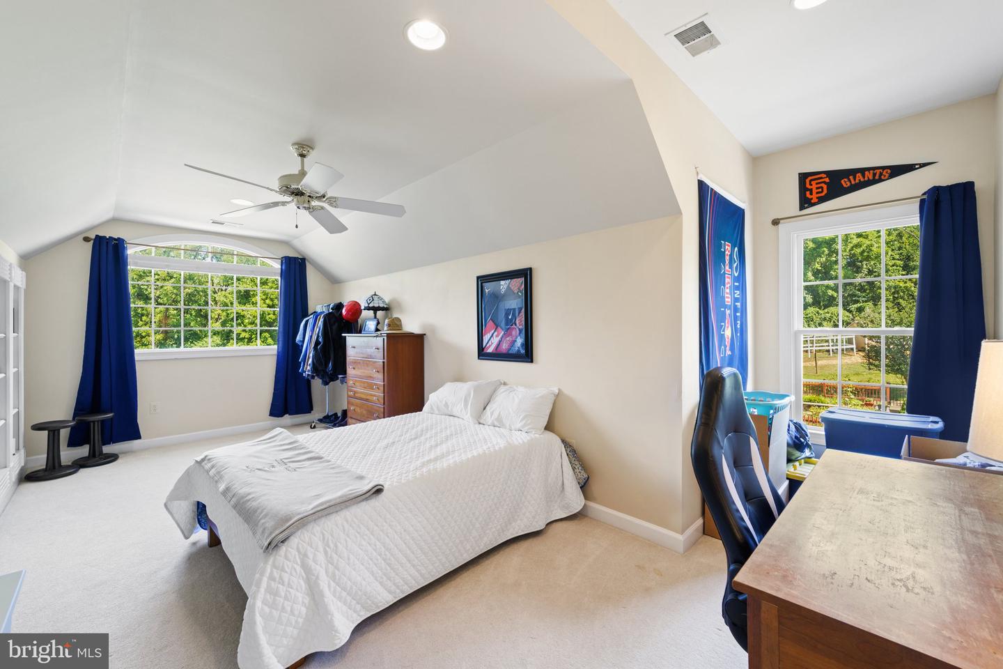 40243 FEATHERBED LN, LOVETTSVILLE, Virginia 20180, 5 Bedrooms Bedrooms, 22 Rooms Rooms,4 BathroomsBathrooms,Residential,For sale,40243 FEATHERBED LN,VALO2086380 MLS # VALO2086380