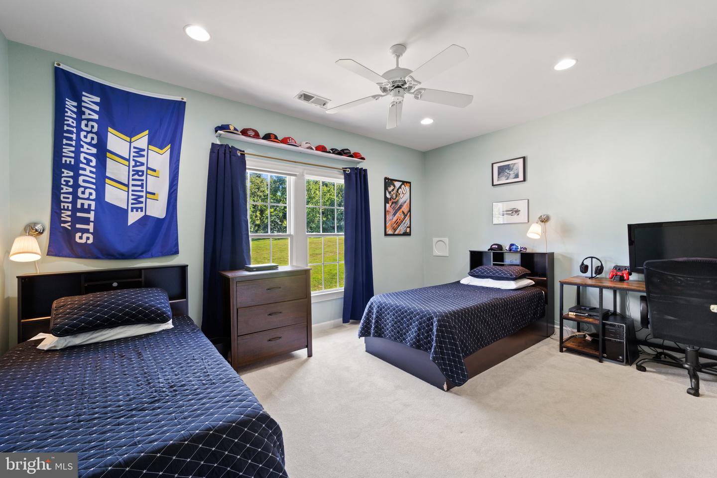 40243 FEATHERBED LN, LOVETTSVILLE, Virginia 20180, 5 Bedrooms Bedrooms, 22 Rooms Rooms,4 BathroomsBathrooms,Residential,For sale,40243 FEATHERBED LN,VALO2086380 MLS # VALO2086380