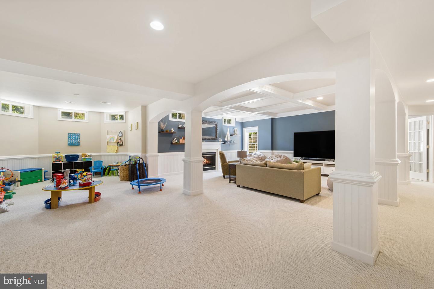 40243 FEATHERBED LN, LOVETTSVILLE, Virginia 20180, 5 Bedrooms Bedrooms, 22 Rooms Rooms,4 BathroomsBathrooms,Residential,For sale,40243 FEATHERBED LN,VALO2086380 MLS # VALO2086380