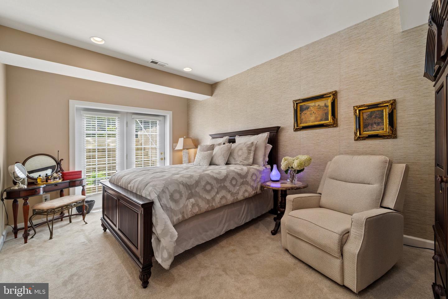 40243 FEATHERBED LN, LOVETTSVILLE, Virginia 20180, 5 Bedrooms Bedrooms, 22 Rooms Rooms,4 BathroomsBathrooms,Residential,For sale,40243 FEATHERBED LN,VALO2086380 MLS # VALO2086380