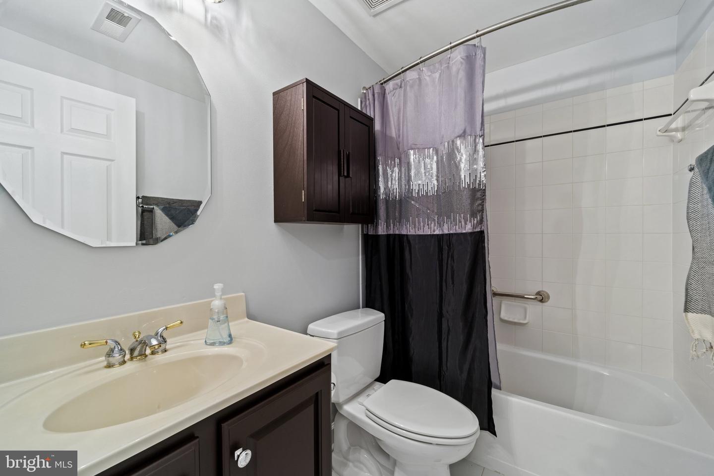 40243 FEATHERBED LN, LOVETTSVILLE, Virginia 20180, 5 Bedrooms Bedrooms, 22 Rooms Rooms,4 BathroomsBathrooms,Residential,For sale,40243 FEATHERBED LN,VALO2086380 MLS # VALO2086380