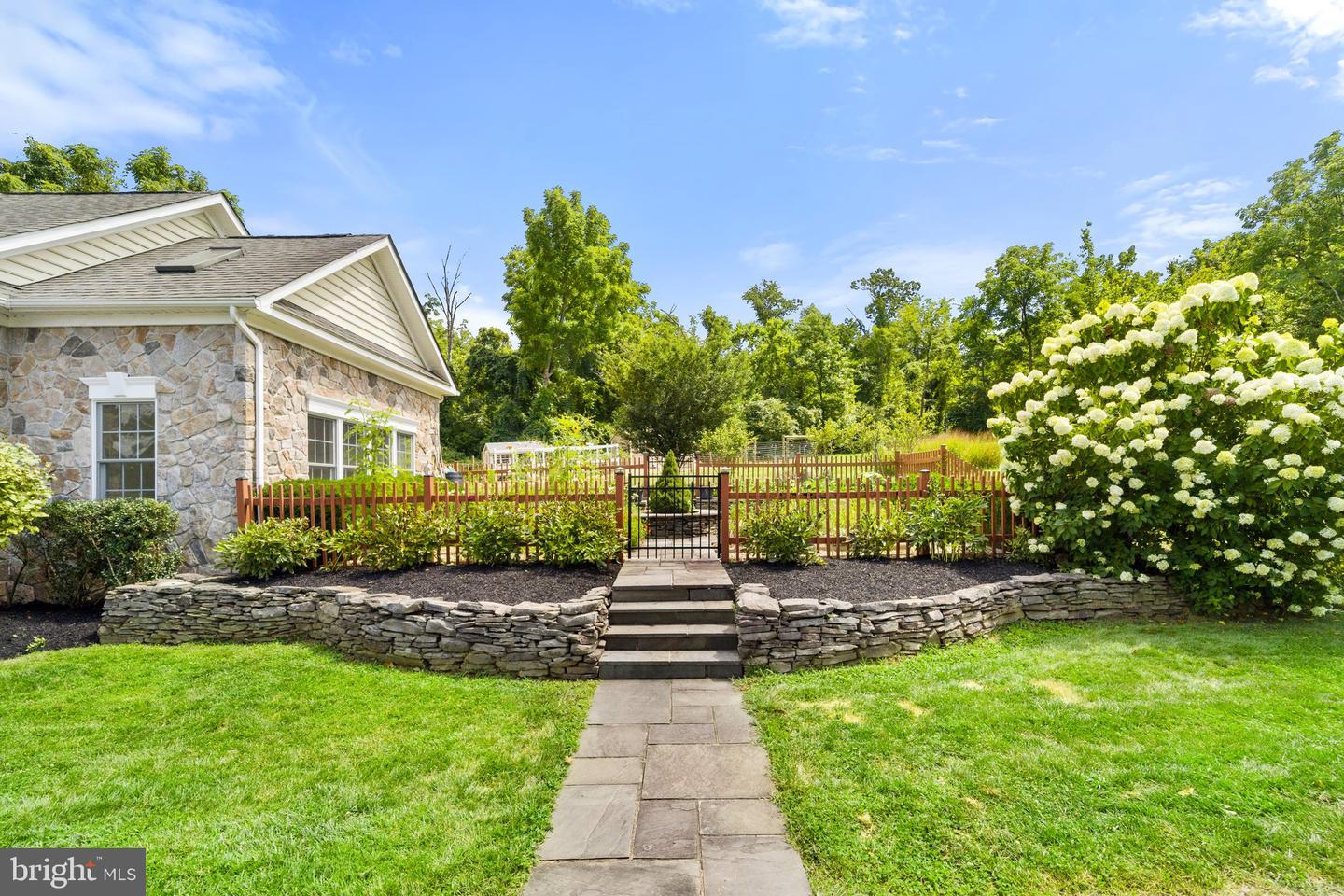40243 FEATHERBED LN, LOVETTSVILLE, Virginia 20180, 5 Bedrooms Bedrooms, 22 Rooms Rooms,4 BathroomsBathrooms,Residential,For sale,40243 FEATHERBED LN,VALO2086380 MLS # VALO2086380