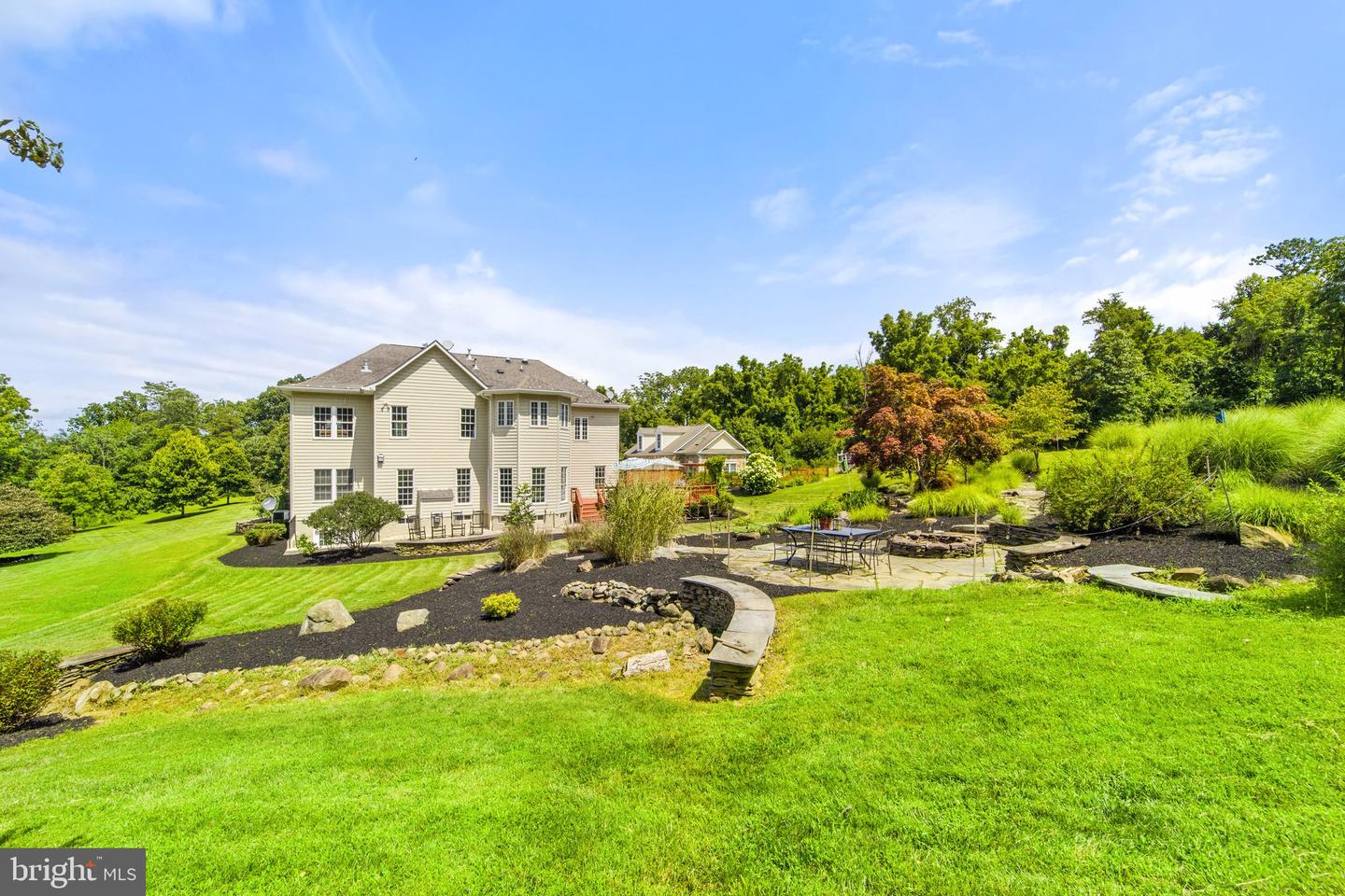 40243 FEATHERBED LN, LOVETTSVILLE, Virginia 20180, 5 Bedrooms Bedrooms, 22 Rooms Rooms,4 BathroomsBathrooms,Residential,For sale,40243 FEATHERBED LN,VALO2086380 MLS # VALO2086380