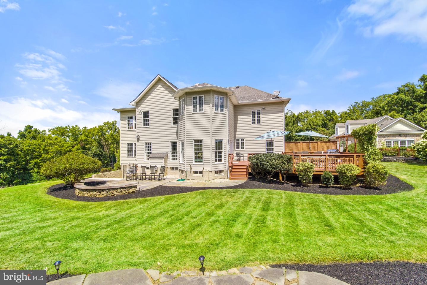 40243 FEATHERBED LN, LOVETTSVILLE, Virginia 20180, 5 Bedrooms Bedrooms, 22 Rooms Rooms,4 BathroomsBathrooms,Residential,For sale,40243 FEATHERBED LN,VALO2086380 MLS # VALO2086380
