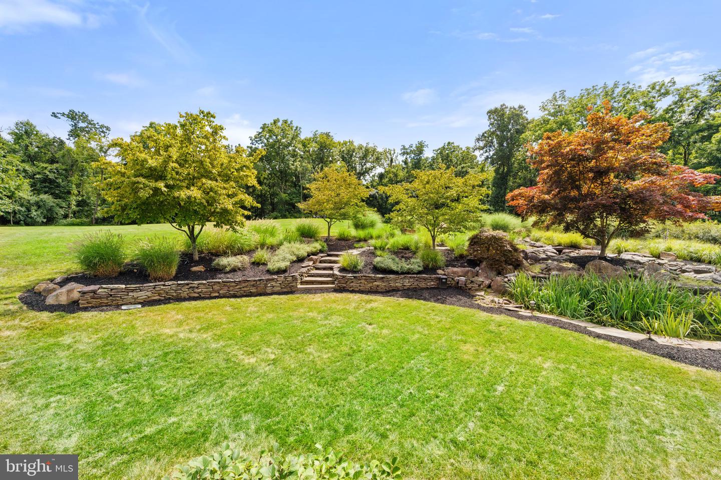 40243 FEATHERBED LN, LOVETTSVILLE, Virginia 20180, 5 Bedrooms Bedrooms, 22 Rooms Rooms,4 BathroomsBathrooms,Residential,For sale,40243 FEATHERBED LN,VALO2086380 MLS # VALO2086380
