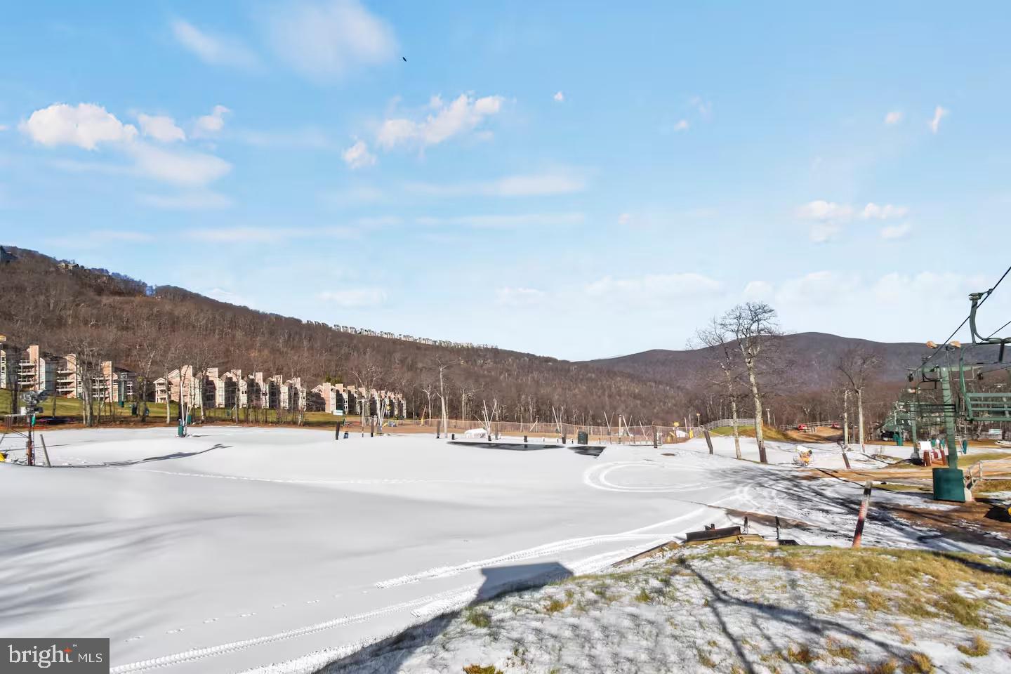 786 LAURELWOOD CONDOS, WINTERGREEN, Virginia 22967, 2 Bedrooms Bedrooms, ,2 BathroomsBathrooms,Residential,For sale,786 LAURELWOOD CONDOS,VANL2000498 MLS # VANL2000498