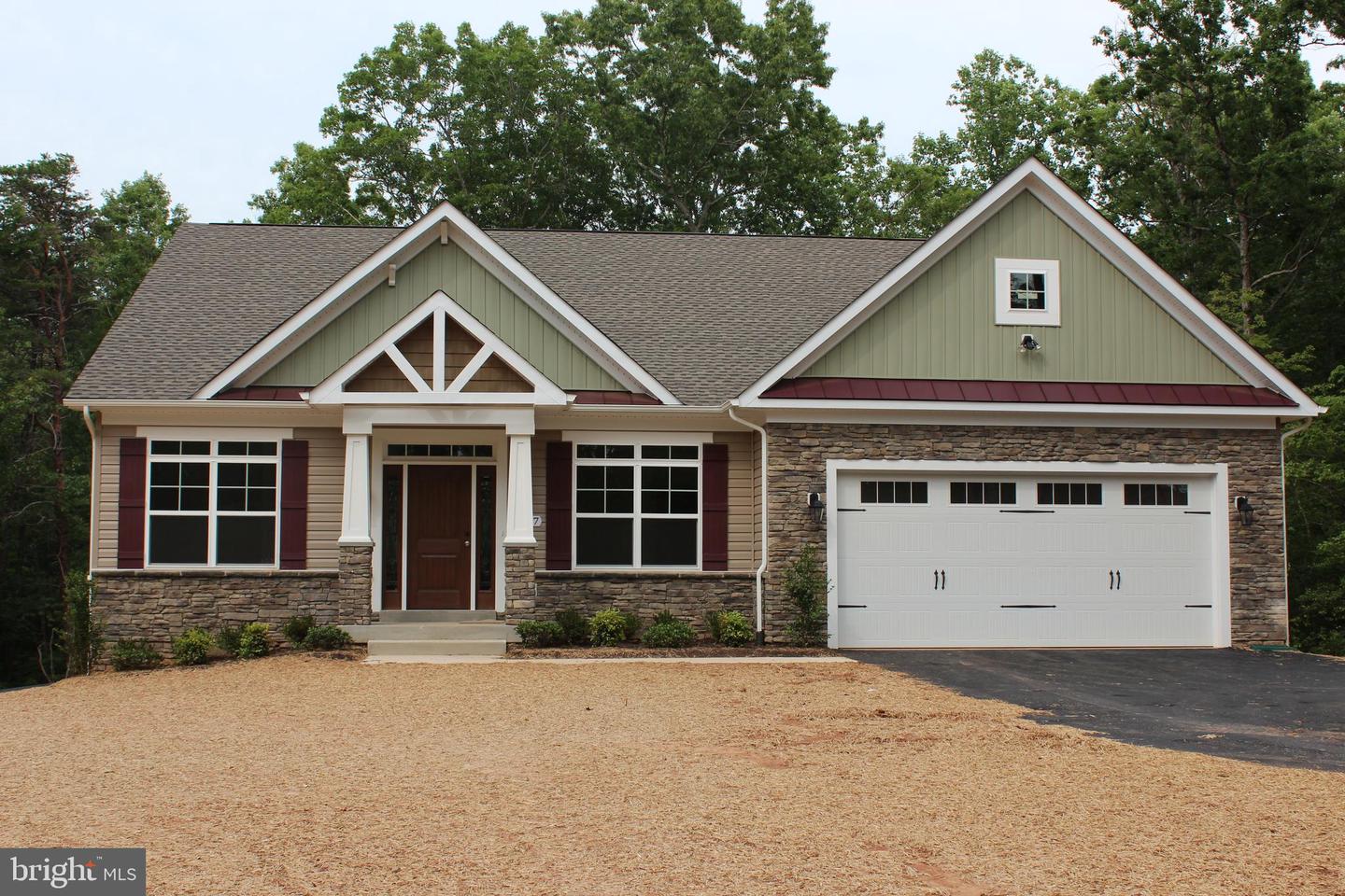 185 INFINITY LN, STAFFORD, Virginia 22554, 4 Bedrooms Bedrooms, ,3 BathroomsBathrooms,Residential,For sale,185 INFINITY LN,VAST2036190 MLS # VAST2036190