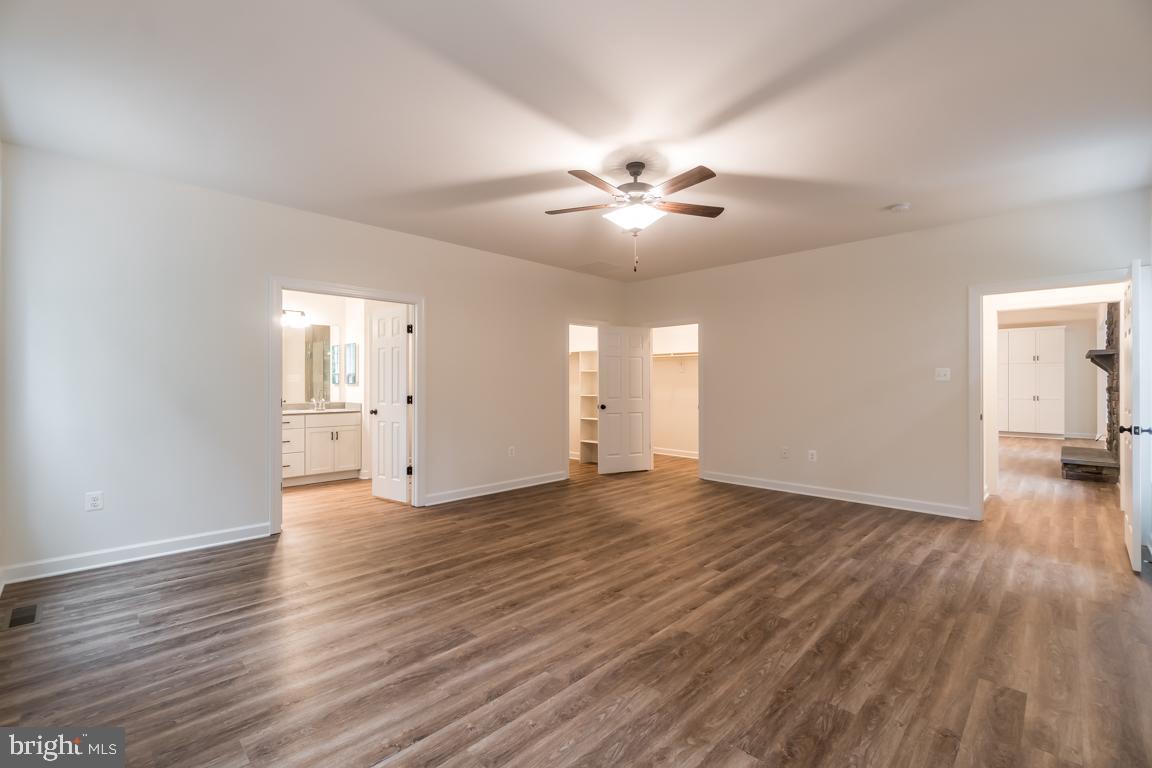 185 INFINITY LN, STAFFORD, Virginia 22554, 4 Bedrooms Bedrooms, ,3 BathroomsBathrooms,Residential,For sale,185 INFINITY LN,VAST2036190 MLS # VAST2036190