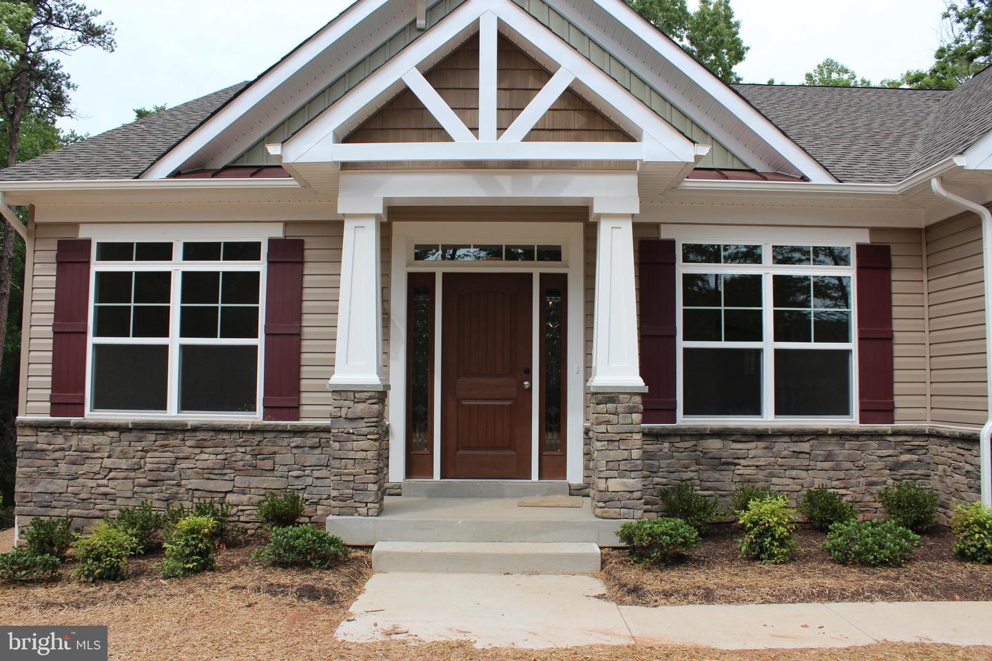 185 INFINITY LN, STAFFORD, Virginia 22554, 4 Bedrooms Bedrooms, ,3 BathroomsBathrooms,Residential,For sale,185 INFINITY LN,VAST2036190 MLS # VAST2036190