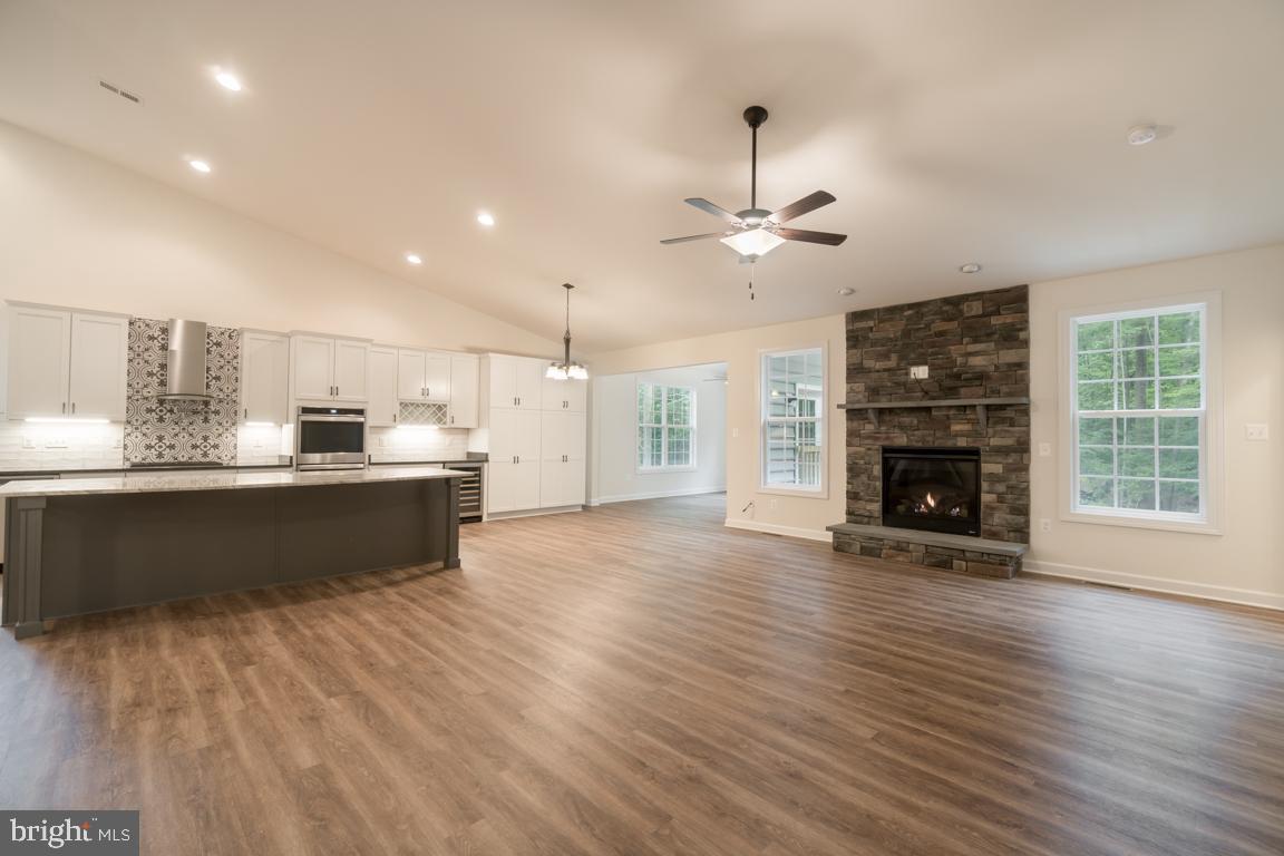 185 INFINITY LN, STAFFORD, Virginia 22554, 4 Bedrooms Bedrooms, ,3 BathroomsBathrooms,Residential,For sale,185 INFINITY LN,VAST2036190 MLS # VAST2036190
