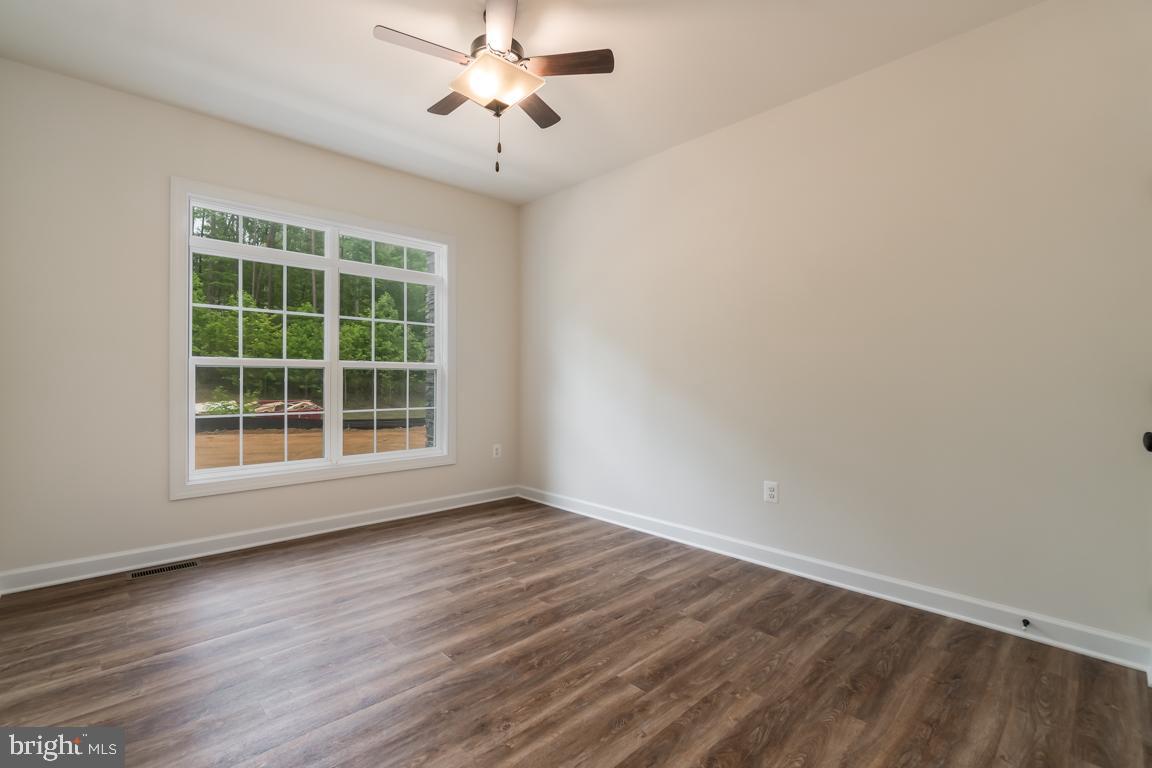 185 INFINITY LN, STAFFORD, Virginia 22554, 4 Bedrooms Bedrooms, ,3 BathroomsBathrooms,Residential,For sale,185 INFINITY LN,VAST2036190 MLS # VAST2036190