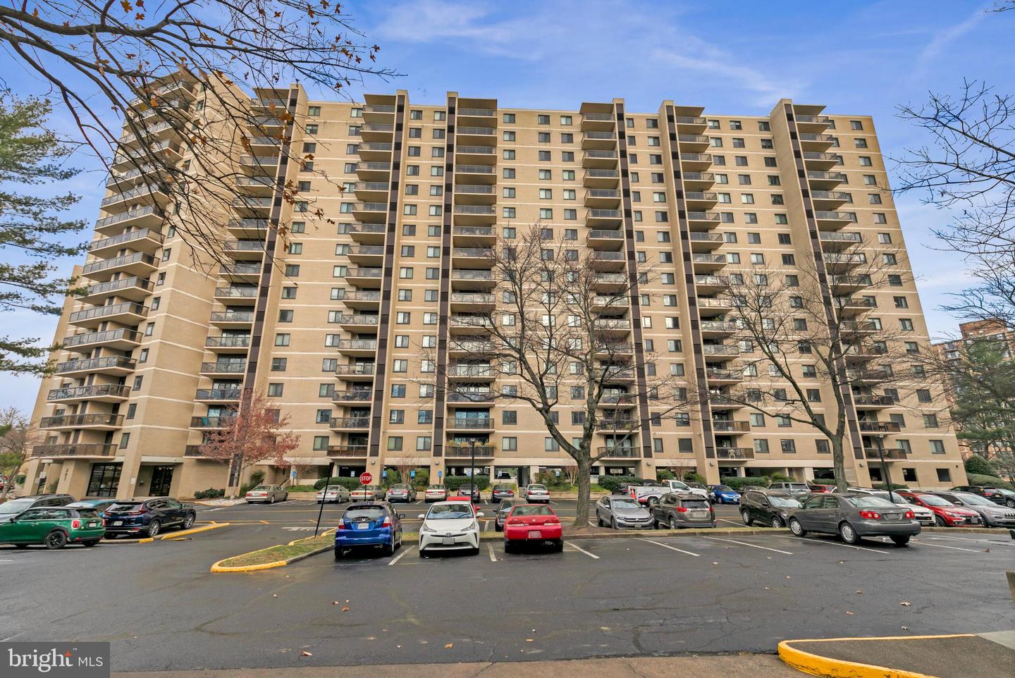 307 YOAKUM PKWY #624, ALEXANDRIA, Virginia 22304, 2 Bedrooms Bedrooms, ,1 BathroomBathrooms,Residential,For sale,307 YOAKUM PKWY #624,VAAX2039858 MLS # VAAX2039858