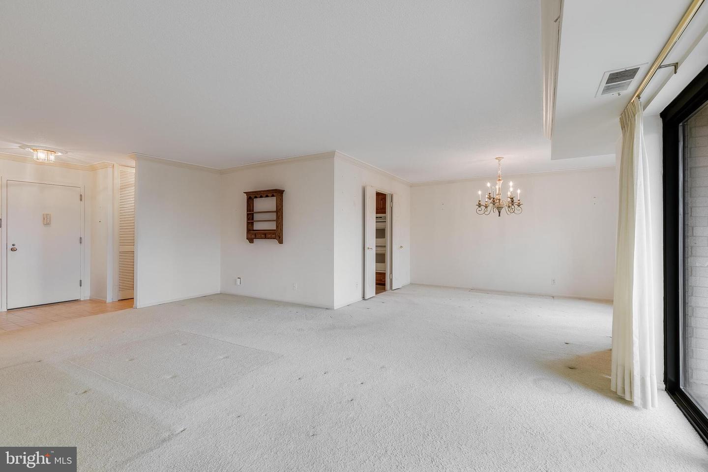 307 YOAKUM PKWY #624, ALEXANDRIA, Virginia 22304, 2 Bedrooms Bedrooms, ,1 BathroomBathrooms,Residential,For sale,307 YOAKUM PKWY #624,VAAX2039858 MLS # VAAX2039858