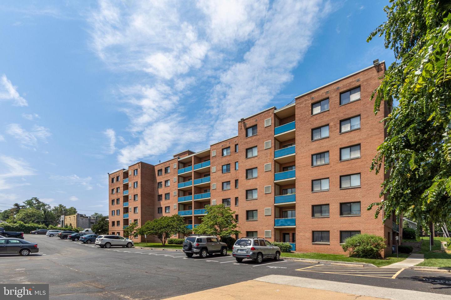 1931 N CLEVELAND ST #410, ARLINGTON, Virginia 22201, 1 Bedroom Bedrooms, ,1 BathroomBathrooms,Residential,For sale,1931 N CLEVELAND ST #410,VAAR2052912 MLS # VAAR2052912