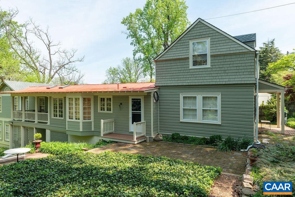 907 COTTAGE LN, CHARLOTTESVILLE, Virginia 22903, 4 Bedrooms Bedrooms, ,3 BathroomsBathrooms,Residential,For sale,907 COTTAGE LN,661152 MLS # 661152