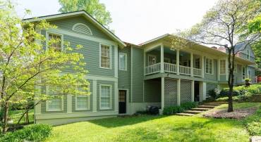 907 COTTAGE LN, CHARLOTTESVILLE, Virginia 22903, 4 Bedrooms Bedrooms, ,3 BathroomsBathrooms,Residential,For sale,907 COTTAGE LN,661152 MLS # 661152