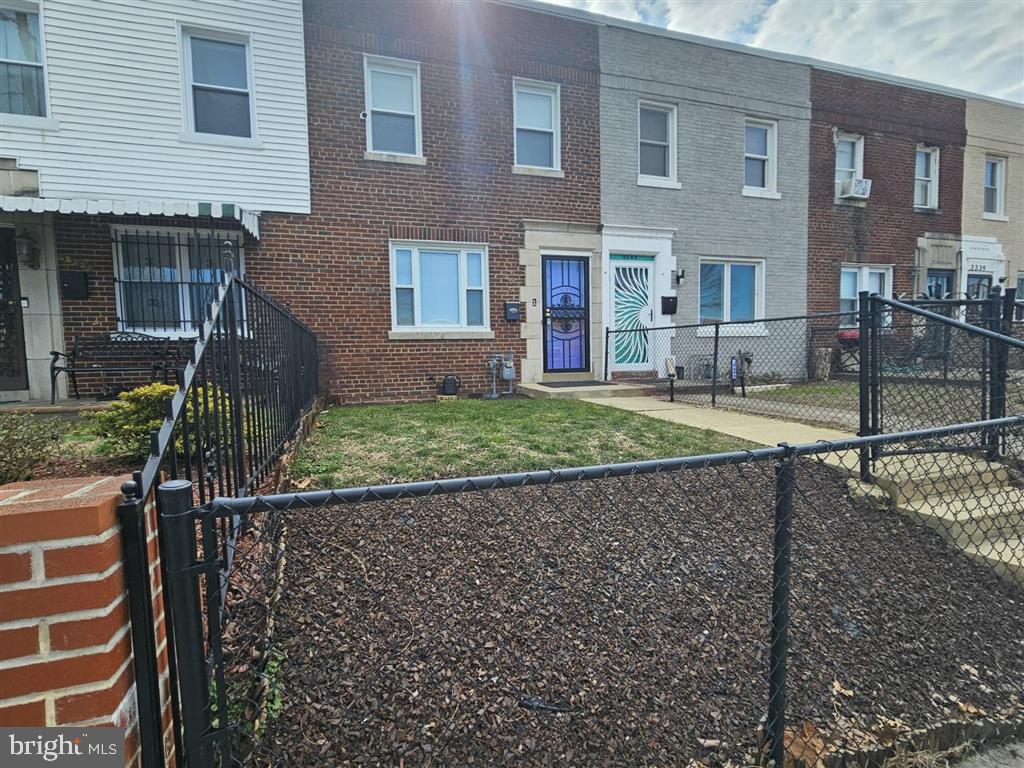 3345 DIX ST NE, WASHINGTON, District Of Columbia 20019, 2 Bedrooms Bedrooms, ,1 BathroomBathrooms,Residential,For sale,3345 DIX ST NE,DCDC2186488 MLS # DCDC2186488