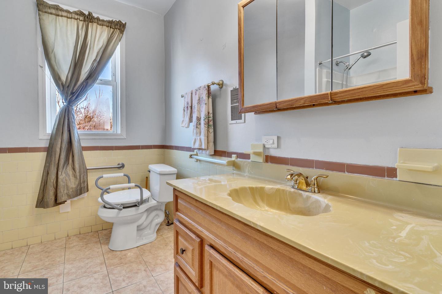 732 MORTON ST NW, WASHINGTON, District Of Columbia 20010, 7 Bedrooms Bedrooms, ,3 BathroomsBathrooms,Residential,For sale,732 MORTON ST NW,DCDC2186490 MLS # DCDC2186490