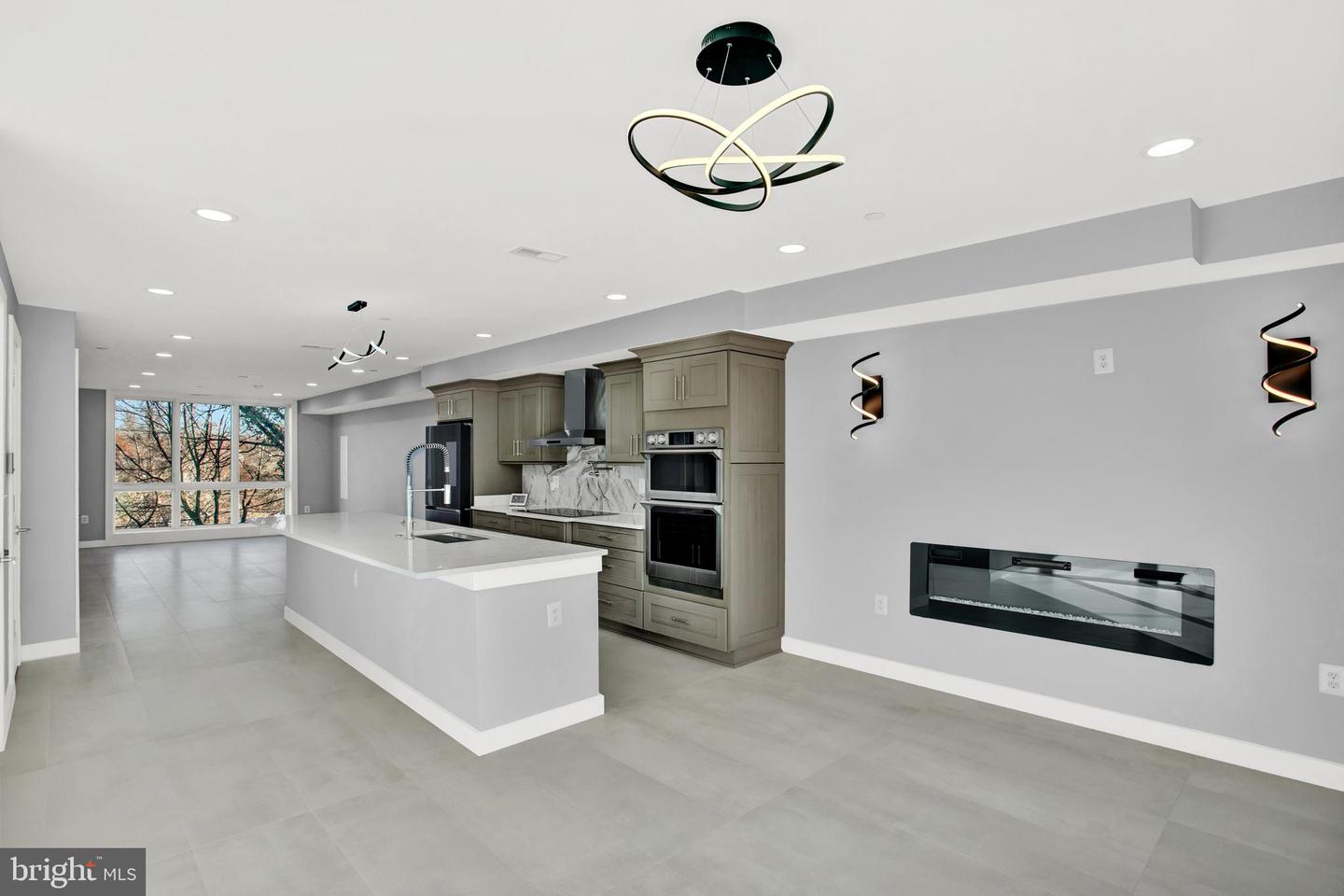 424 MISSOURI AVE NW #4, WASHINGTON, District Of Columbia 20011, 3 Bedrooms Bedrooms, ,2 BathroomsBathrooms,Residential,For sale,424 MISSOURI AVE NW #4,DCDC2150612 MLS # DCDC2150612