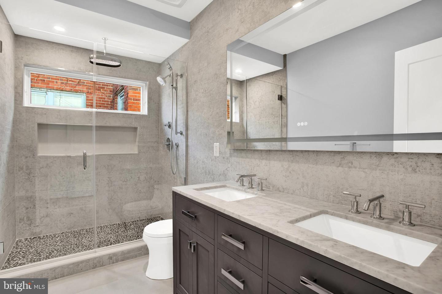 424 MISSOURI AVE NW #4, WASHINGTON, District Of Columbia 20011, 3 Bedrooms Bedrooms, ,2 BathroomsBathrooms,Residential,For sale,424 MISSOURI AVE NW #4,DCDC2150612 MLS # DCDC2150612