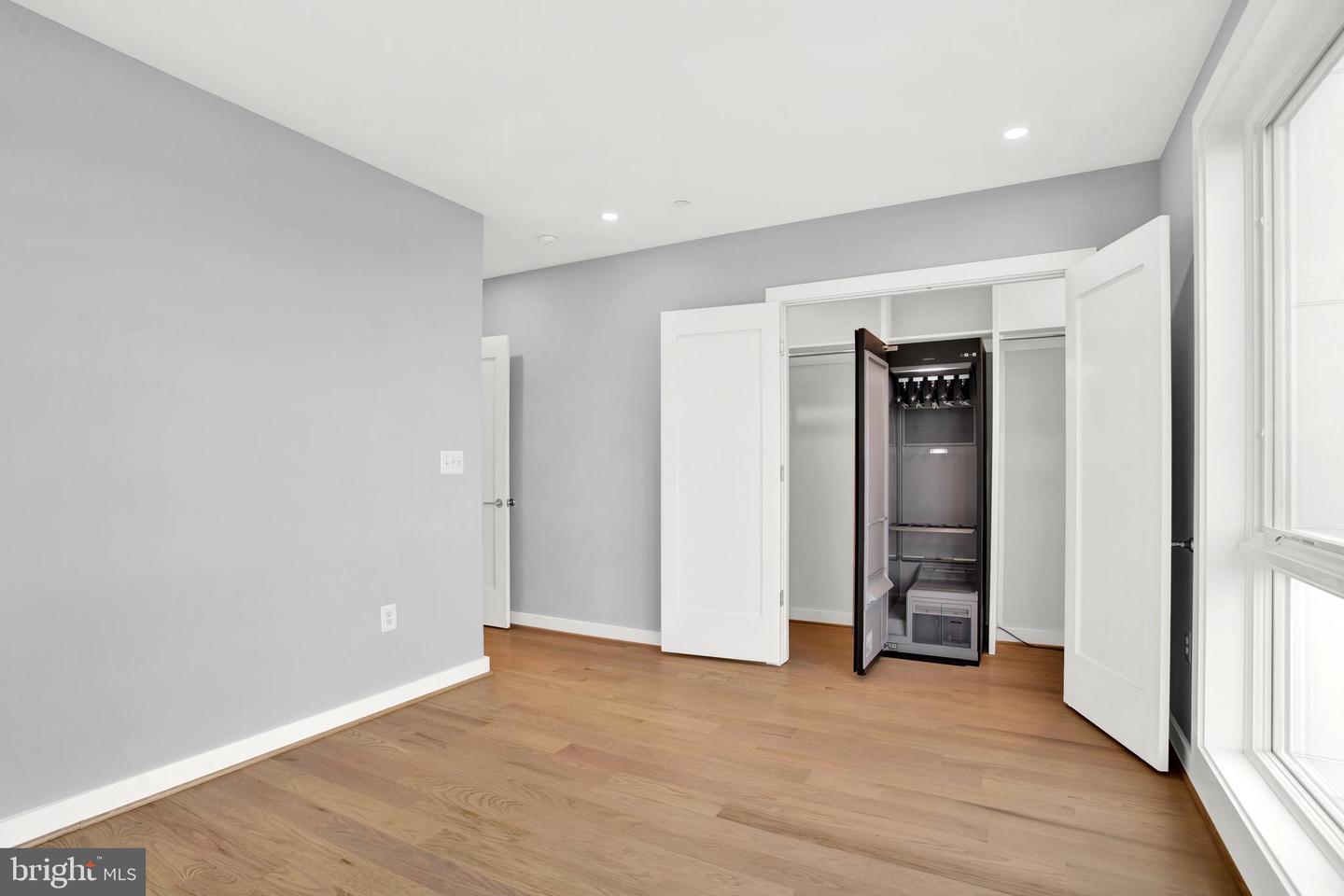 424 MISSOURI AVE NW #4, WASHINGTON, District Of Columbia 20011, 3 Bedrooms Bedrooms, ,2 BathroomsBathrooms,Residential,For sale,424 MISSOURI AVE NW #4,DCDC2150612 MLS # DCDC2150612